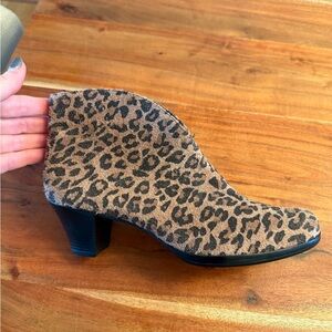 Munro Leopard Print Ankle Booties